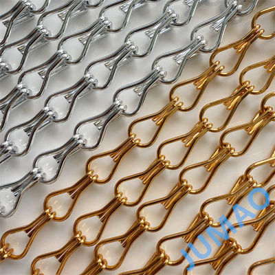 태양 보호면면 극적인 효과 창조 금속 체인 방 분단